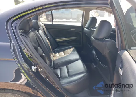 2010 Honda Accord 2.4 Ex-L z USA, uszkodzony, nr VIN 1HGCP2F88AA055858